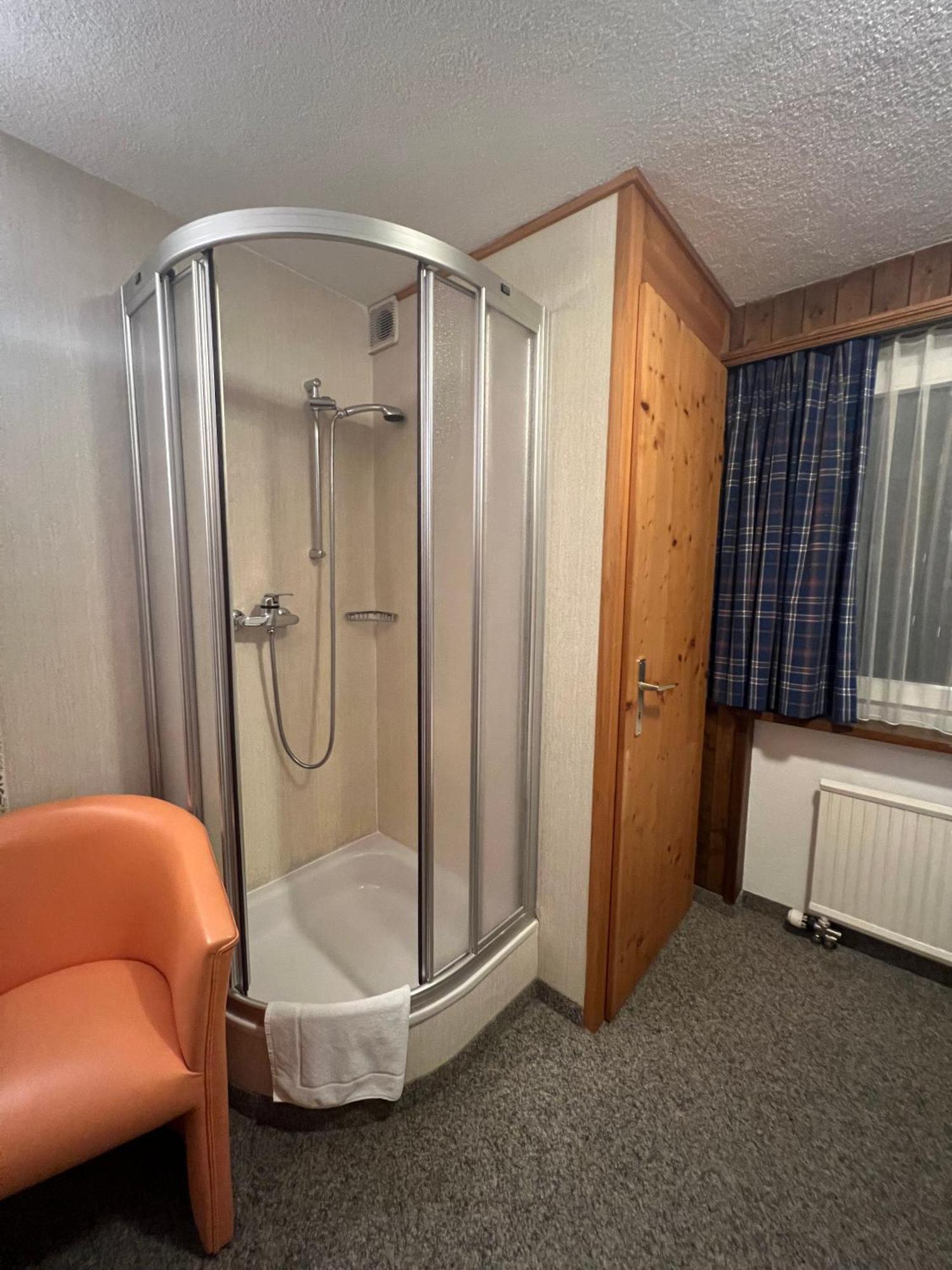 Romantic Room With Private Bathroom Saas im Prattigau Exteriör bild